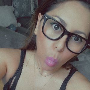 Meet your Posher, Claudia